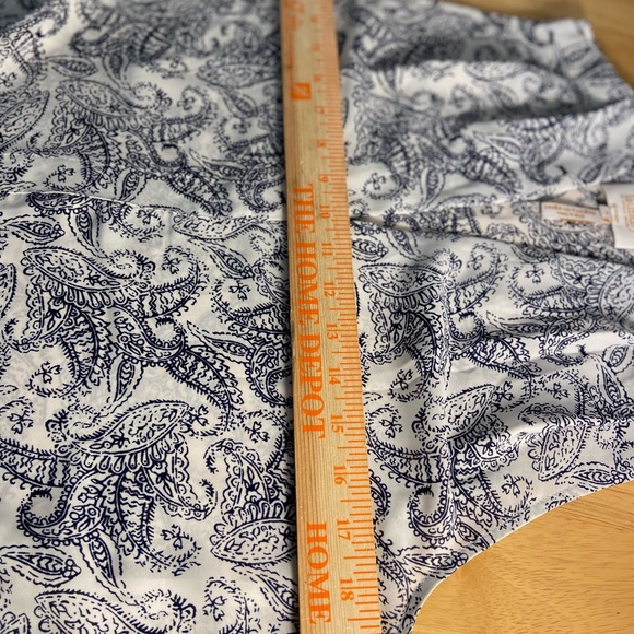 Laundry by Shelli Segal white blue paisley sleeveless blouse S top small M fit - Picture 9 of 16